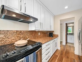 935 Genter St 306, La Jolla CA 92037