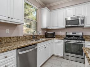 1883 Aquamarine Ct 7, Chula Vista CA 91913