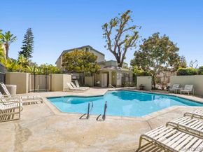 3275 Caminito Eastbluff 203, La Jolla CA 92037