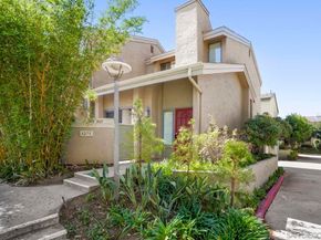 3275 Caminito Eastbluff 203, La Jolla CA 92037