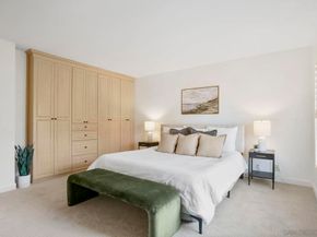 3275 Caminito Eastbluff 203, La Jolla CA 92037