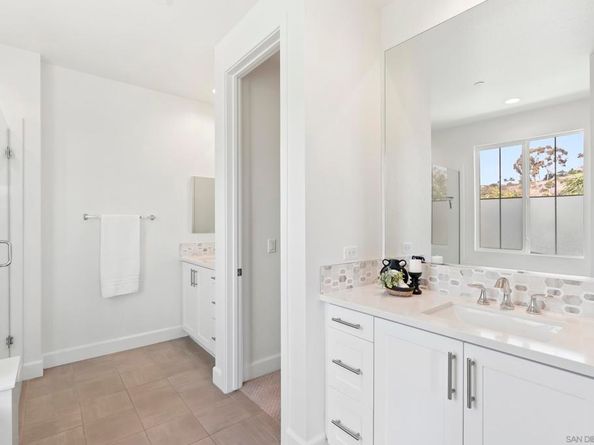 3304 Telaga Rd, Carlsbad CA 92010