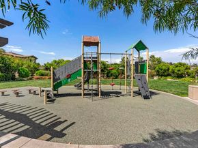 3304 Telaga Rd, Carlsbad CA 92010