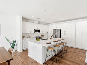 3304 Telaga Rd, Carlsbad CA 92010