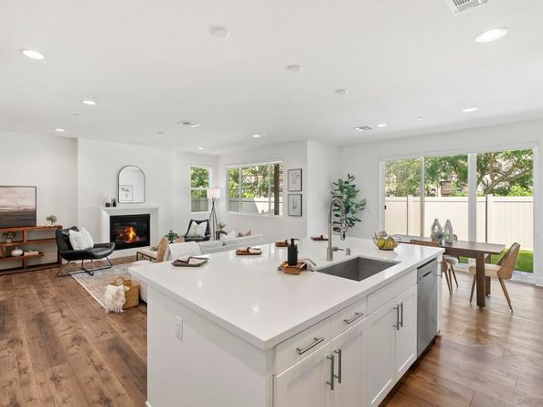 3304 Telaga Rd, Carlsbad CA 92010
