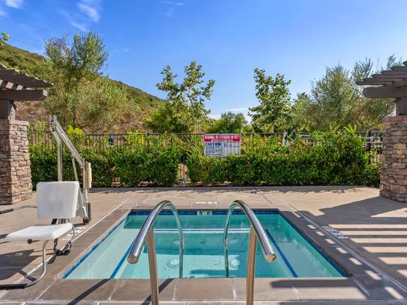 3304 Telaga Rd, Carlsbad CA 92010
