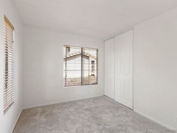 3244 Caminito Eastbluff 44, La Jolla CA 92037