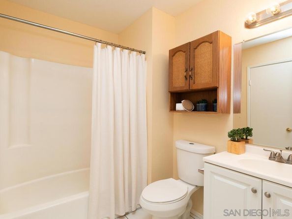 5507 Caminito Roberto, San Diego CA 92111