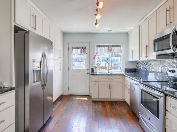 10374 Caminito Banyon, San Diego CA 92131