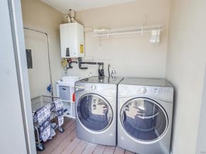 10374 Caminito Banyon, San Diego CA 92131