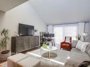 10374 Caminito Banyon, San Diego CA 92131