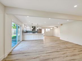 2802 Cowley Way, San Diego CA 92110