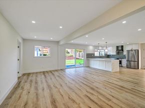 2802 Cowley Way, San Diego CA 92110