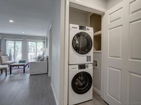 5366 La Jolla Blvd 106, La Jolla CA 92037