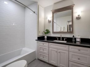 5366 La Jolla Blvd 106, La Jolla CA 92037