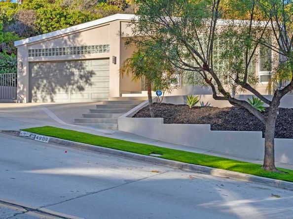 4909 Pacifica Dr, San Diego CA 92109