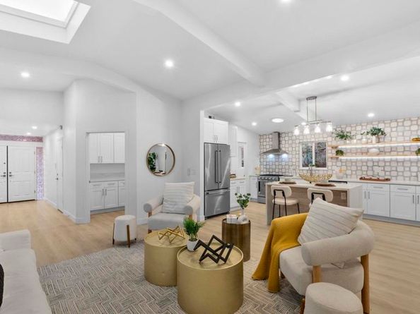 4909 Pacifica Dr, San Diego CA 92109