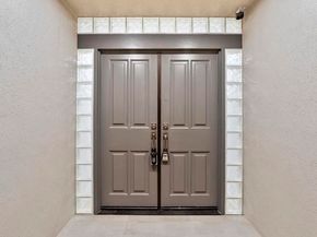 4909 Pacifica Dr, San Diego CA 92109