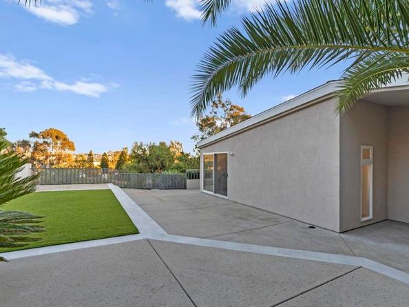 4909 Pacifica Dr, San Diego CA 92109