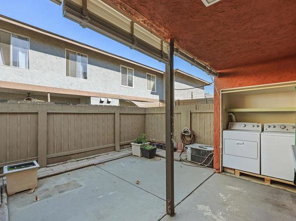 1652 Summertime Dr, El Cajon CA 92021