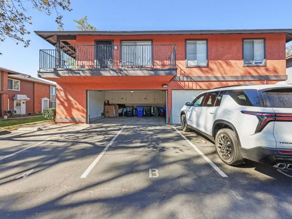 1652 Summertime Dr, El Cajon CA 92021