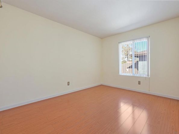 1652 Summertime Dr, El Cajon CA 92021