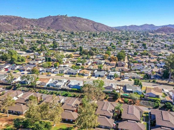 1652 Summertime Dr, El Cajon CA 92021