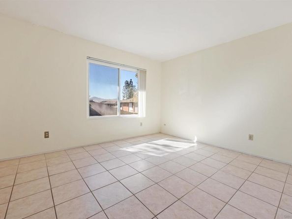 1652 Summertime Dr, El Cajon CA 92021