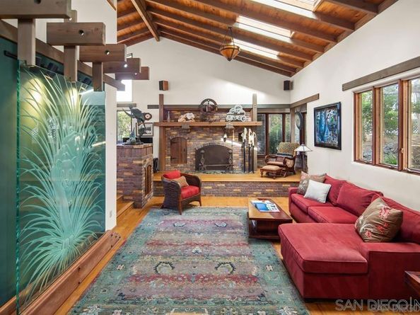 936 Cornish Dr, San Diego CA 92107