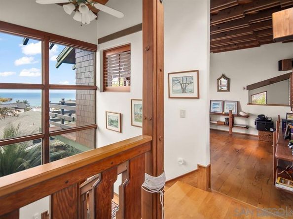 936 Cornish Dr, San Diego CA 92107