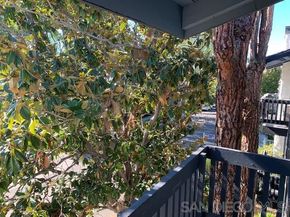 5003 Westpark Dr 203, North Hollywood CA 91601