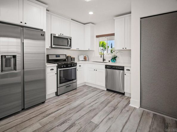 1915 Monroe Ave, San Diego CA 92116