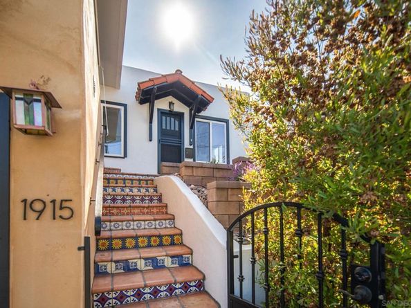 1915 Monroe Ave, San Diego CA 92116