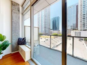 1155 S Grand Avenue 516, Los Angeles CA 90015