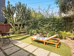 2477 Walnut Avenue, Venice CA 90291