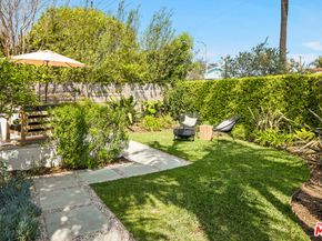 2477 Walnut Avenue, Venice CA 90291