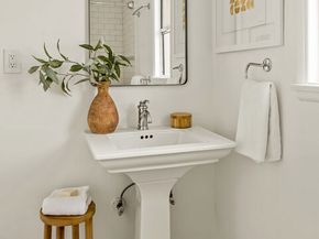 2477 Walnut Avenue, Venice CA 90291