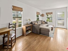 2477 Walnut Avenue, Venice CA 90291