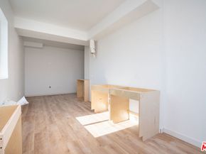 1432 E 25th Street, Los Angeles CA 90011