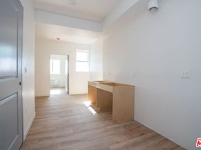 1432 E 25th Street, Los Angeles CA 90011