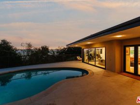 640 Bohlig Road, Glendale CA 91207