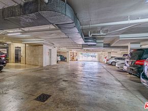 737 S Windsor Boulevard 201, Los Angeles CA 90005