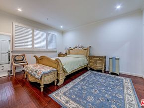 737 S Windsor Boulevard 201, Los Angeles CA 90005