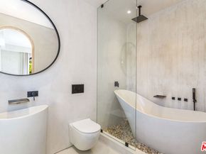 30125 Harvester Road, Malibu CA 90265