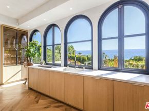 30125 Harvester Road, Malibu CA 90265