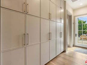 4912 Beeman Avenue, Valley Village CA 91607