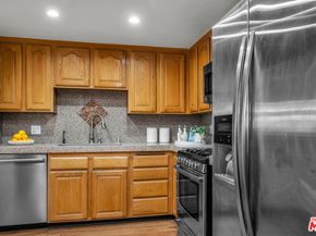 8162 Manitoba Street 202, Playa Del Rey CA 90293