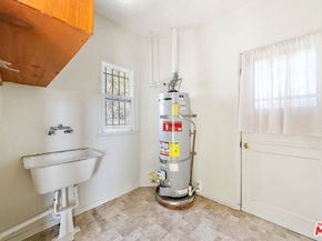 1738 Redcliff Street, Los Angeles CA 90026