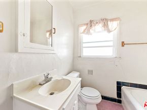 1738 Redcliff Street, Los Angeles CA 90026