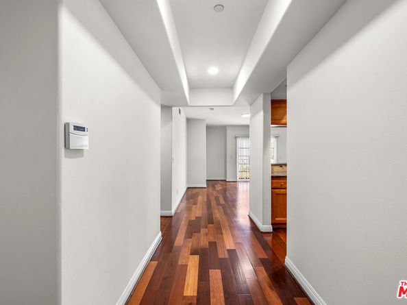 616 S Wilton Place 201, Los Angeles CA 90005